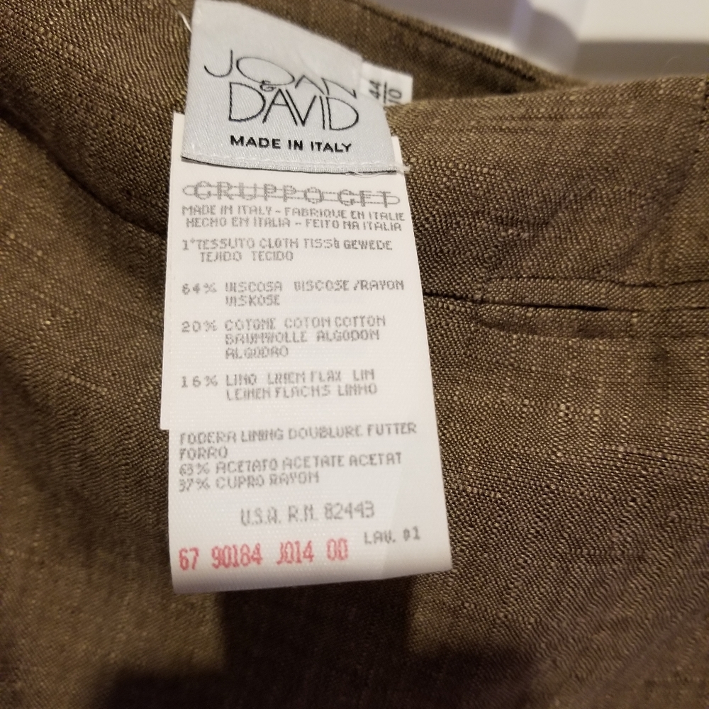 Joan & David Italy 2 Piece Suit Linen Blend - Picture 4 of 6